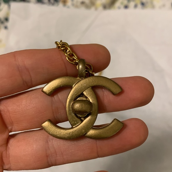 Chanel CC Turnlock Chain Necklace - Picture 2 of 10